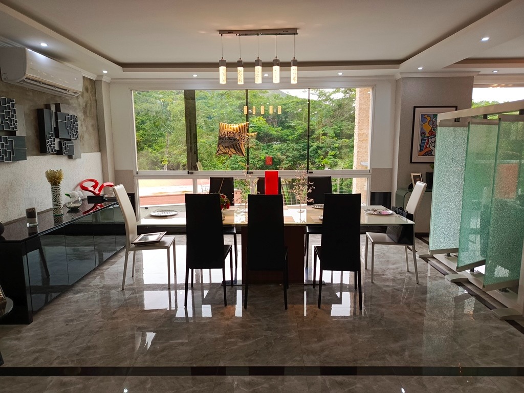 Splendid Family House in Prebo Valencia